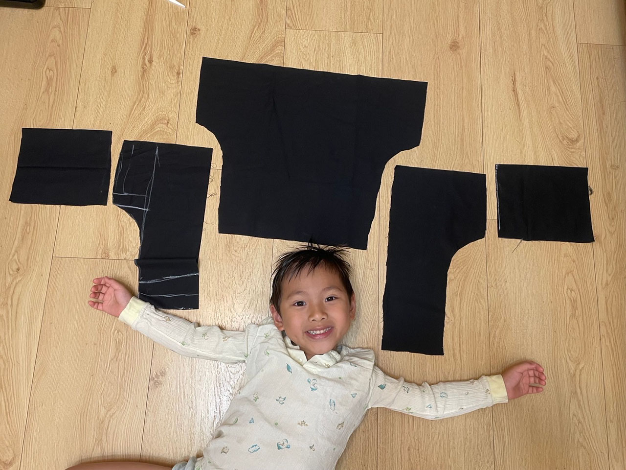 兒童服裝設計-裁縫界的大明星只有9歲